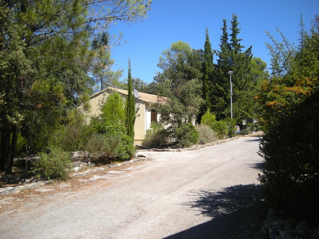 Bungalow Claret Vacquières Eksteriør billede